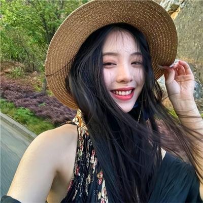玉米上的麻雀